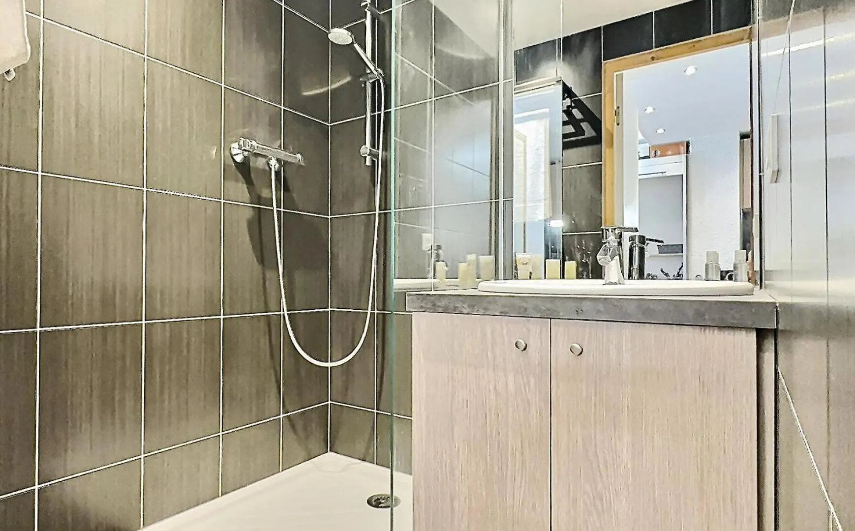 Apartment Residence Les Jardins De Val - Agreable Studio Cabine Completement Renove Pour 4 Personnes Situe A Val D'Isere A 350M Du Centre Du Village Et 450M Des Pistes Mae-0164